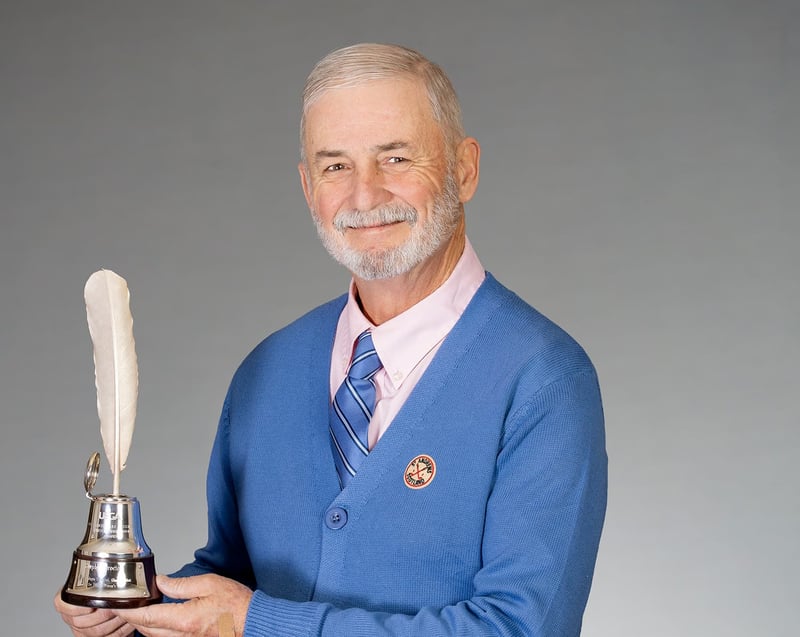 Former San Francisco Chronicle Editor Wins Herbert Warren Wind Award