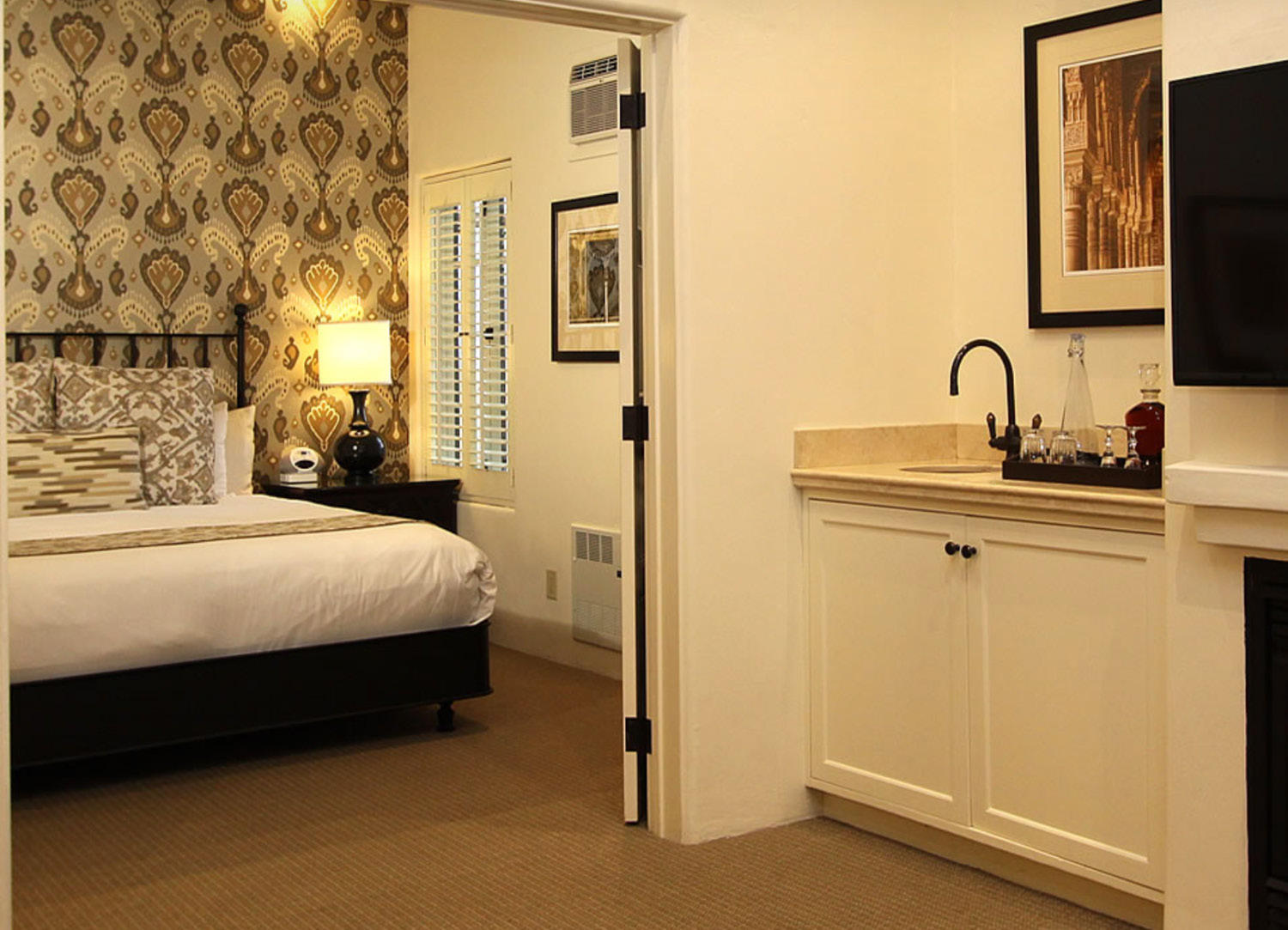 Cypress Inn Room