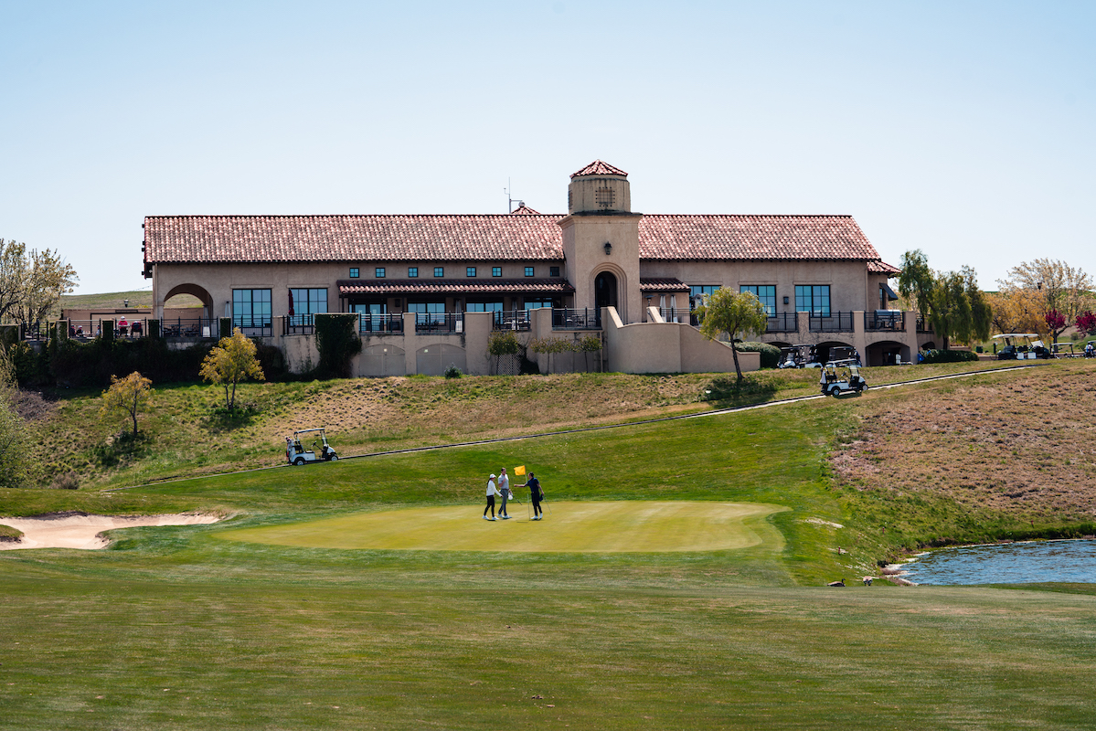 Poppy Ridge Golf Course group finishing